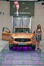 Infiniti FX50 2009 года